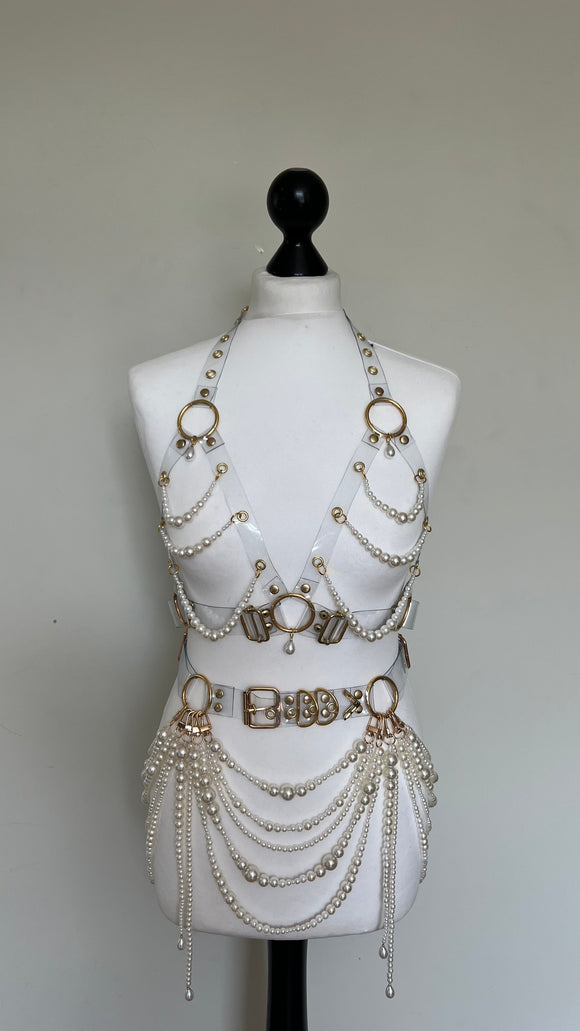 Pearl harnesses and accessories