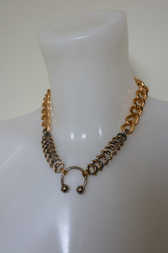 Horse shoe chainmail mixed metal choker